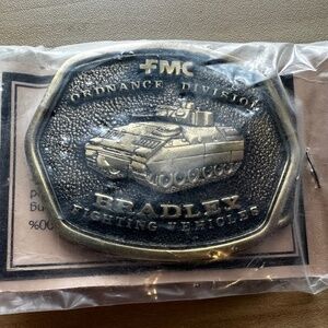 1978 FMC Ordnance Bradley Fighting Vehicle Brass Belt Buckle - NWOT